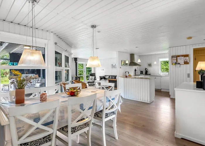 Holiday home Swaantje - 400m From The Sea By Interhome